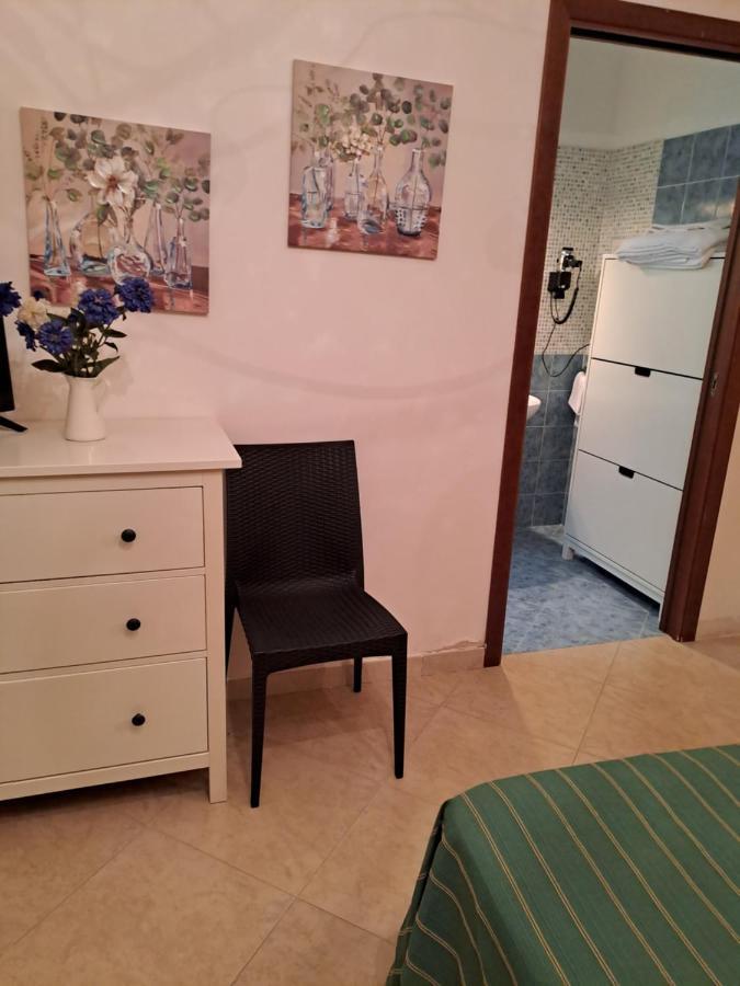 Camera con bagno Messina Esterno foto